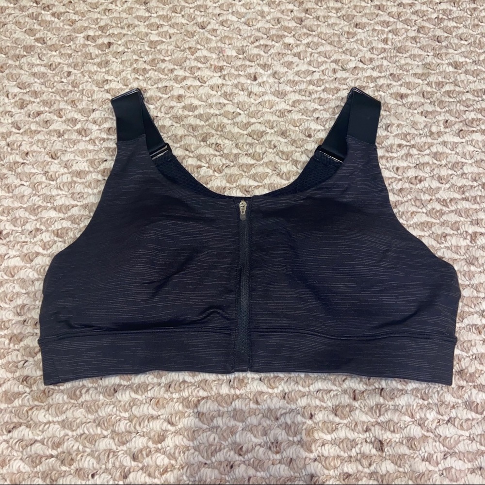 Outdoor Voices Powerhouse Bra in Black/Night